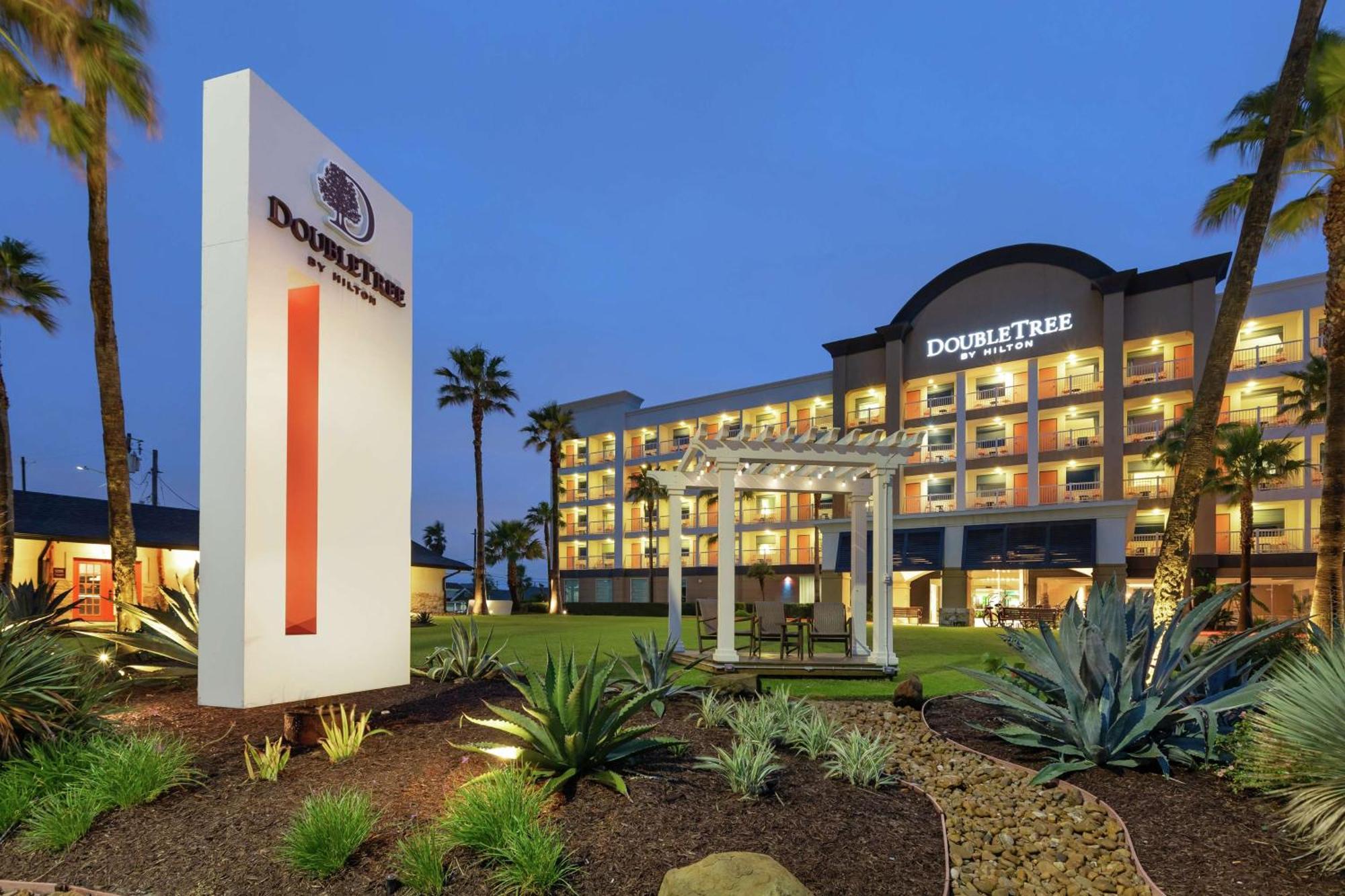 Doubletree By Hilton Galveston Beach Exterior foto